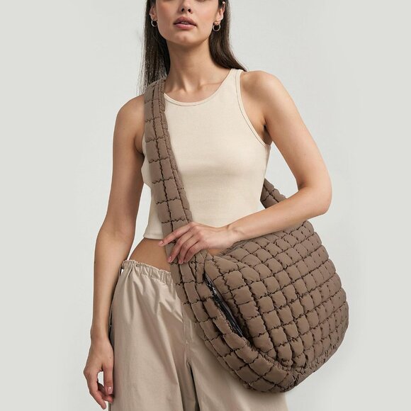 Luxury Quilted Nylon Tote Bag - Spacious Puffer Shoulder Carryall for Women - Picture 3 of 6